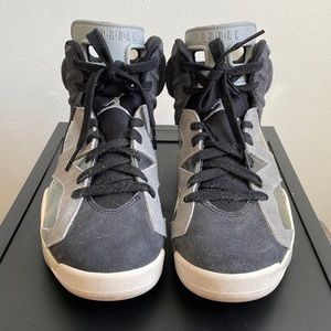 Jordan 6 Retro Tech Chrome